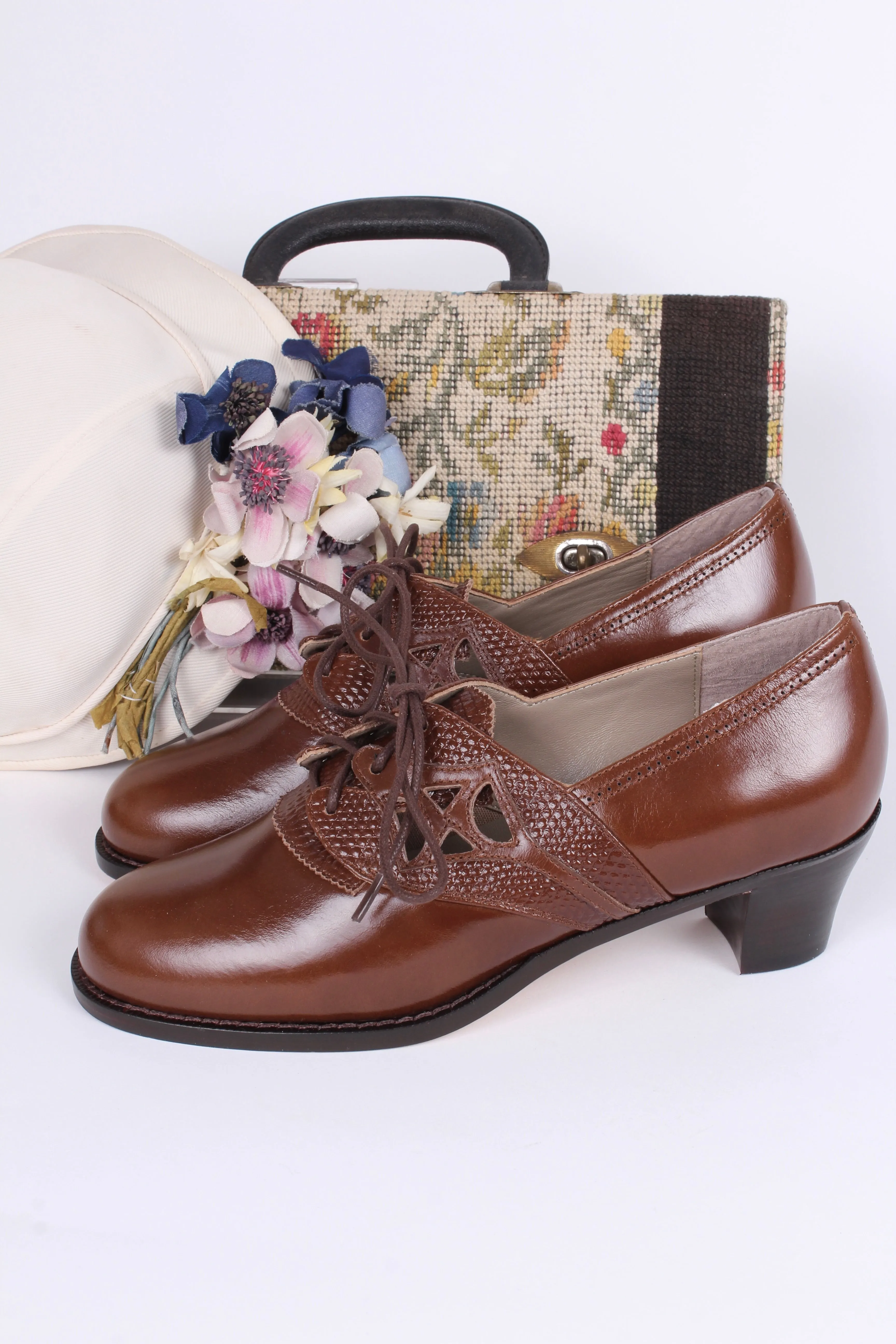 Everyday walking Oxford shoes 30s / 40s - Nougat Brown - Emily