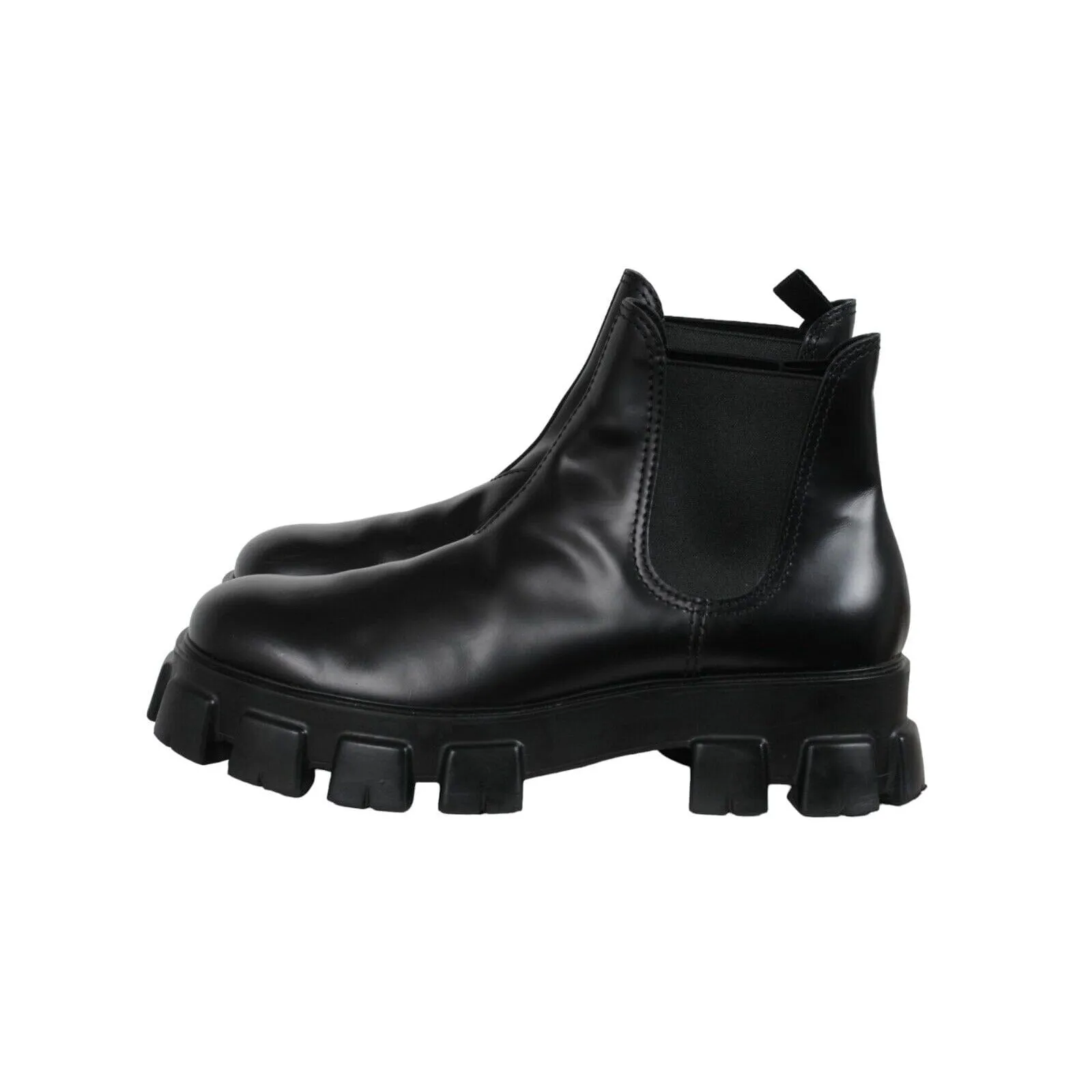 Monolith Chelsea Boots  Black Leather Lug Sole